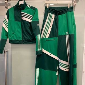 Old  :  New  :  Green light means go!